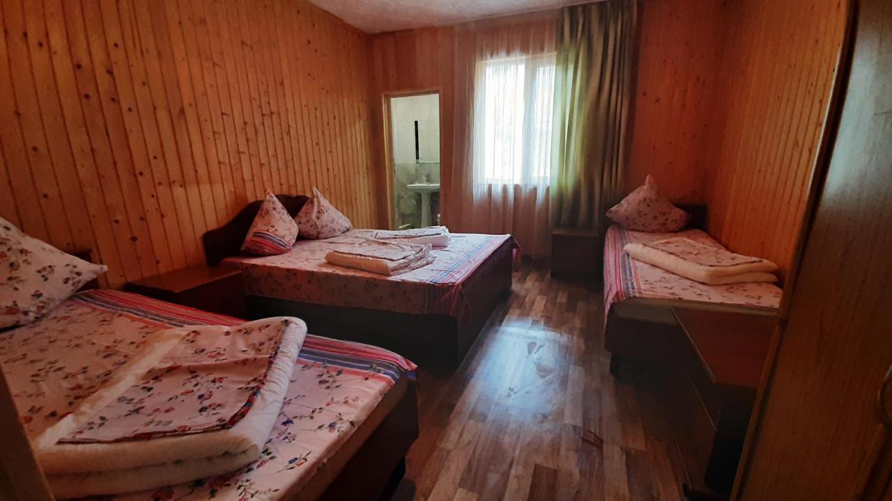 Hotel Zolotaya Buhta 10 Pizunda Exterior foto